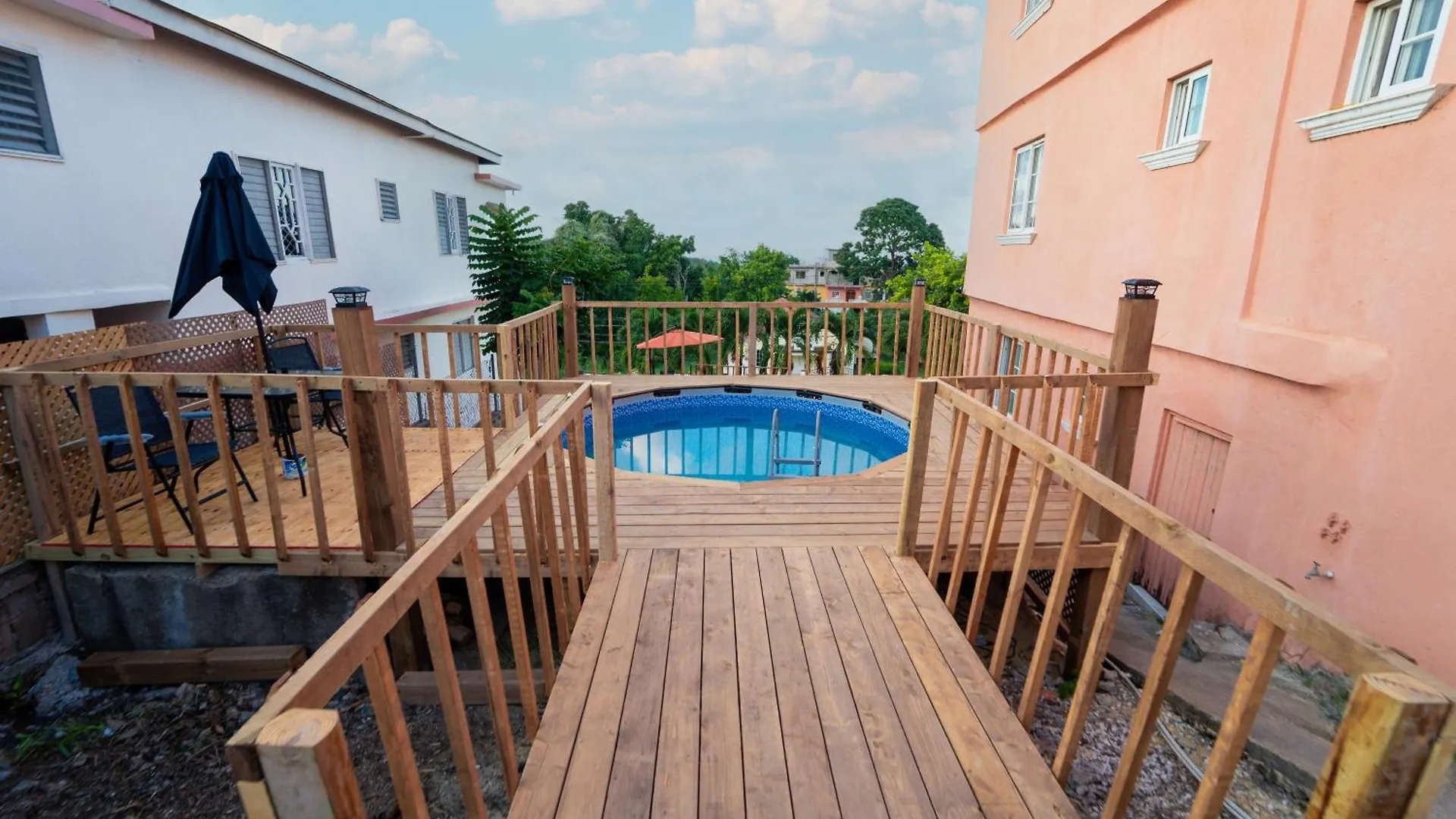 Belle Air Seaview : The Master Apartment Browns Town Homestay